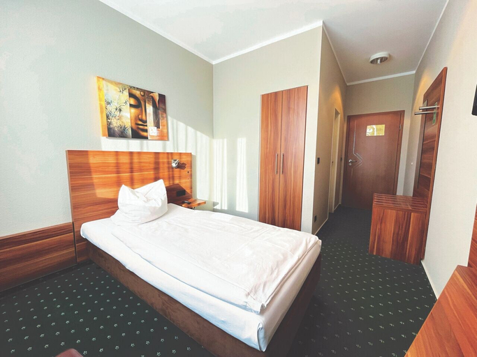 Bedroom 3, Hotel Westfalia, Halle (Saale)