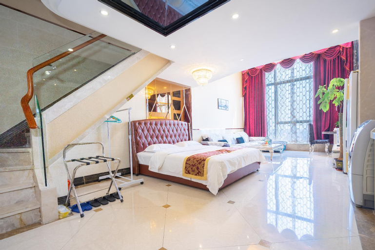 Bedroom 13