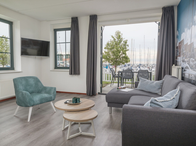 Living area 5, Pet-friendly Garden Getaway, Edam-Volendam