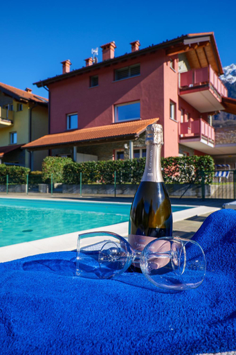 Others 2, Residence Girasole Casa Rossa B, Lecco