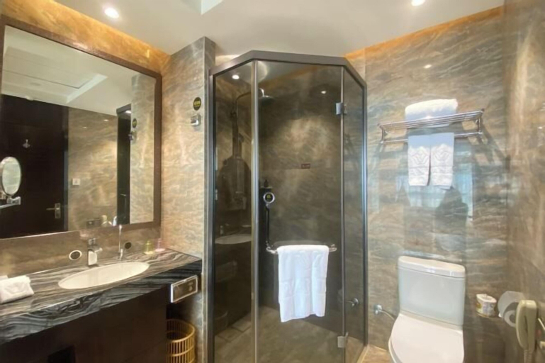 Bathroom 4