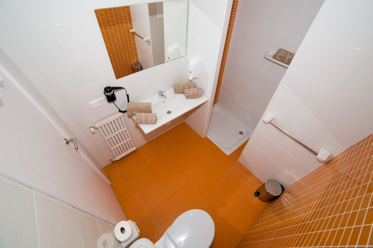 Bathroom 3, Pierre and Vacances Mallorca Deya, Baleares