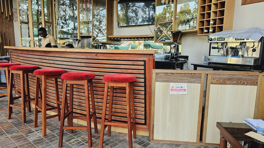 Food & Drinks 5, Grik Hotel - Entebbe, Entebbe