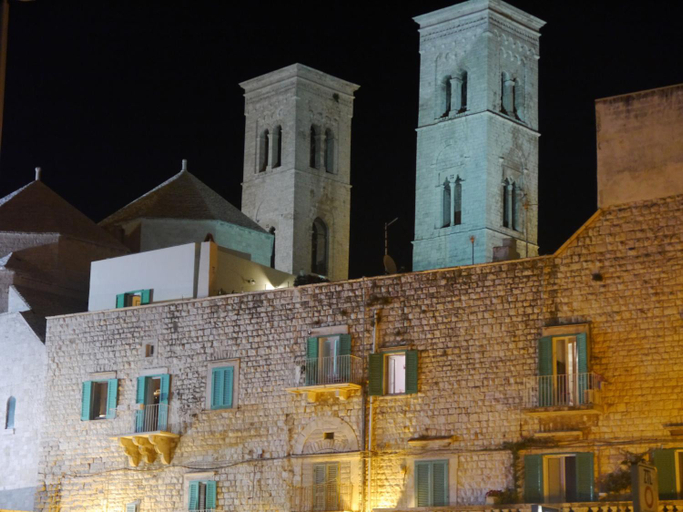 Others 5, Al Quadrifoglio - The Architect, Bari