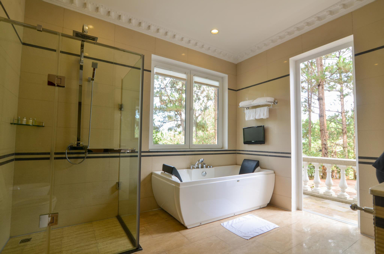 Bathroom 8