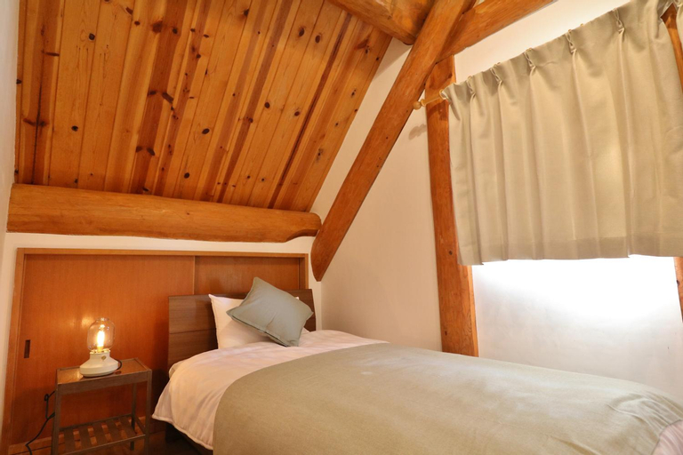 Bedroom 2, Log Cabin Izu Kogen, Itō