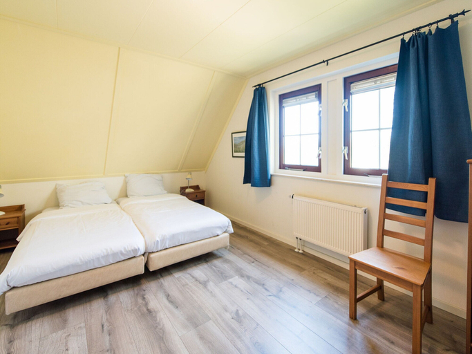 Room, Thatched Villa With Dishwasher Near the Beach, Ameland