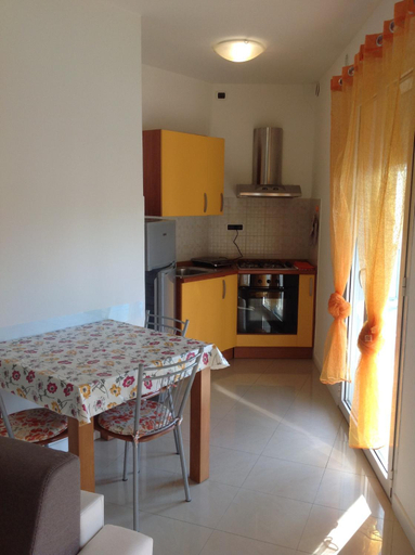 Dining Room 11