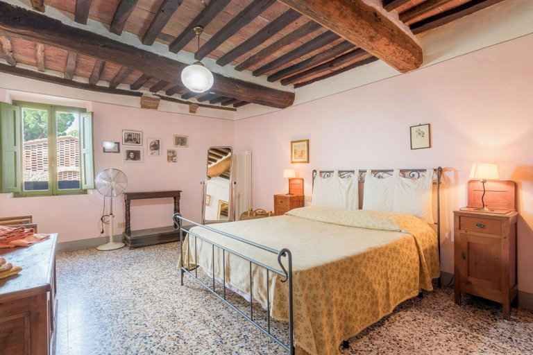 Bedroom 3, Rural Apartment Wifi Pet Friendly, Siena