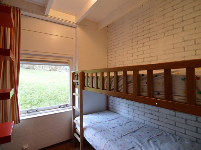 Others 5, Holiday Home in Gemmenich With Forest Views, Liège