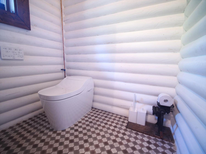 Bathroom 2, Minanonno Play Village, Yoichi