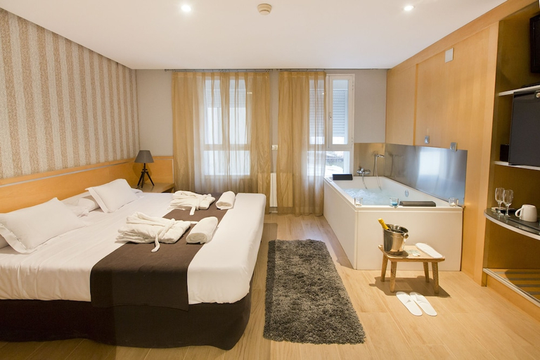 Bedroom 3, YOU & CO. J. Botánico Boutique Hotel, Valencia