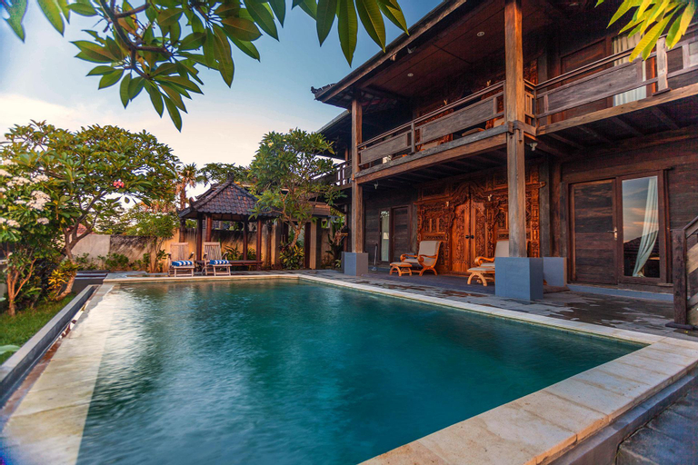 Swimming Pool 26
