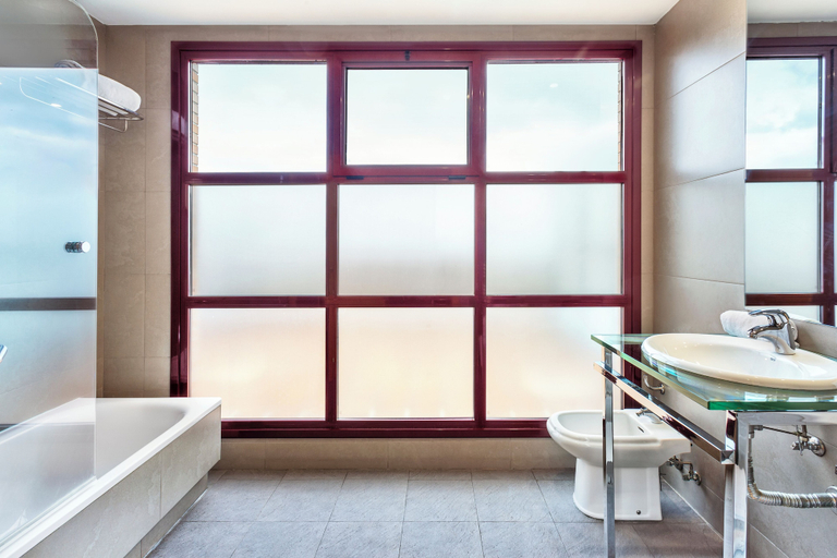 Bathroom 5, B&B Hotel Madrid Fuenlabrada, Madrid