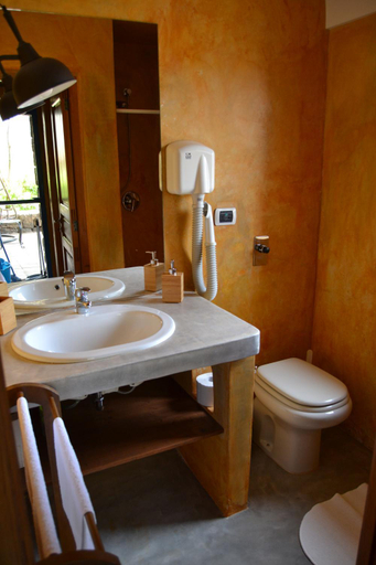 Bathroom 1, BIOdammuso, Trapani