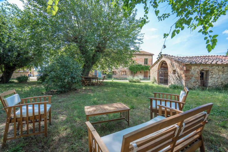 Others 5, Rural Apartment Wifi Pet Friendly, Siena