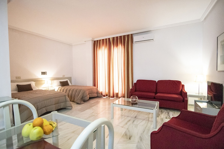 Bedroom 2, Hotel Apartamentos Simon Verde, Sevilla