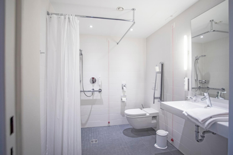 Bathroom 9