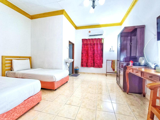 Chalet Yunie Marang by RVH Room Type - Deluxe Twin Room