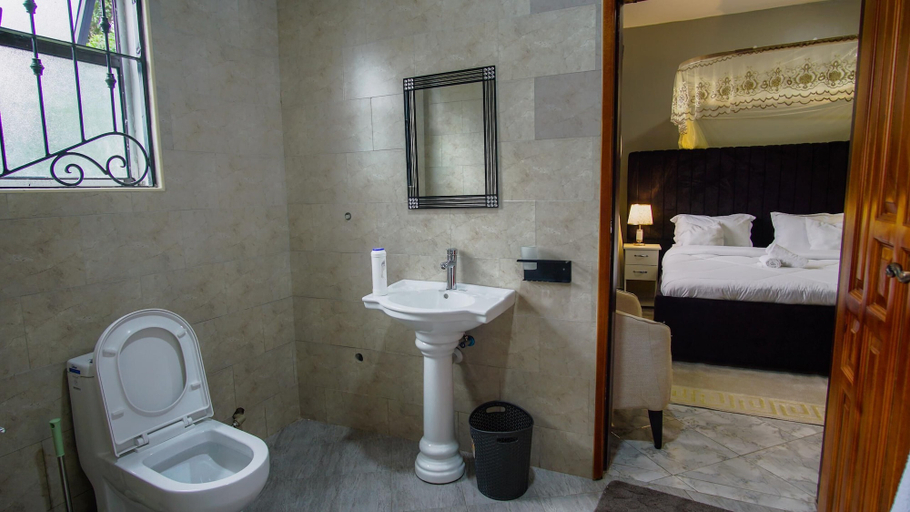 Bathroom 3, HUTLAND HOTEL, Busiiro