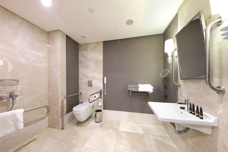 Bathroom 5, Sueno Hotels Deluxe Belek, Serik