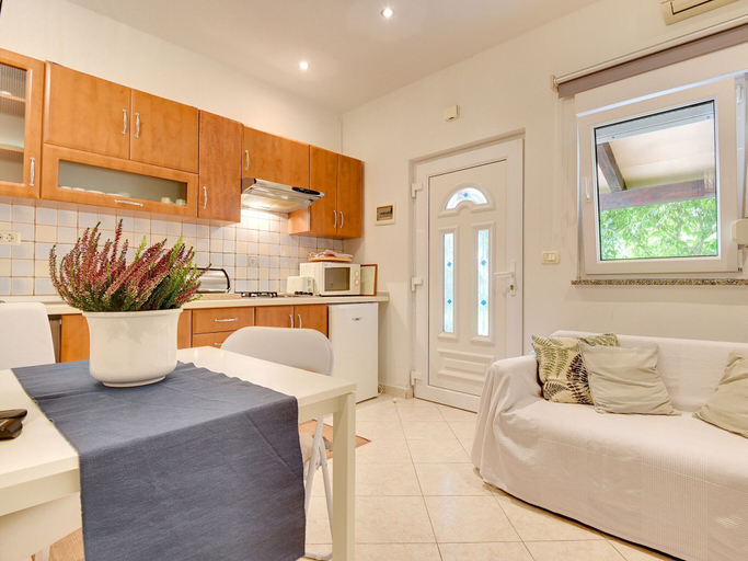 Others 5, Apartment in Medulin near the Beach, Medulin