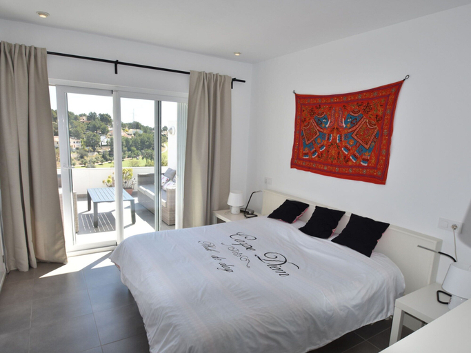 Room 2, Apartment in Altea Near Golf & Sea, Alicante