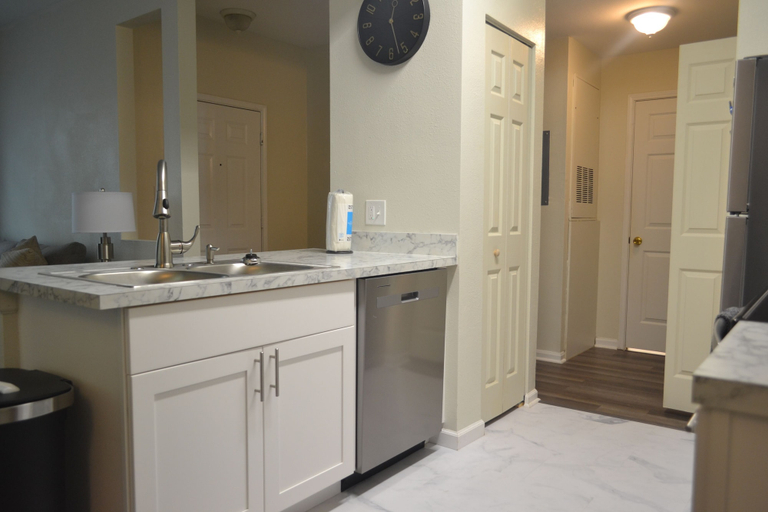 Others 5, Stylish Condo Near Clearwater's Beach, Pinellas