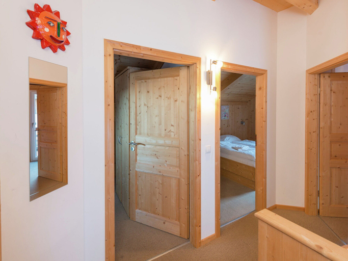 Others 5, Chalet in Dachstein West With Shared Pool, Hallein