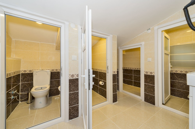 Bathroom 4, Paradise Airport Hotel, Bakırköy