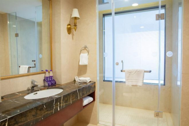 Bathroom 20