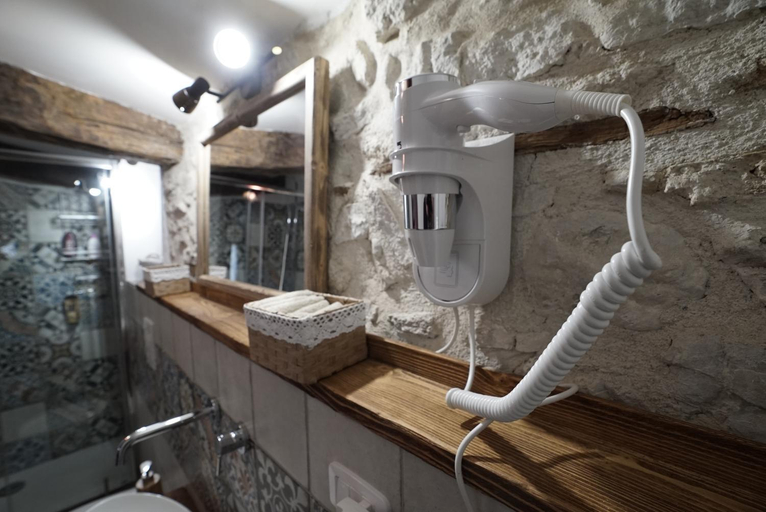 Others 2, LA RICCIOLINA B&B, Chieti