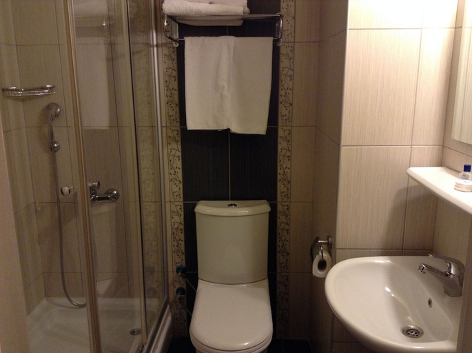 Bathroom 5, Tayhan Hotel, Fatih