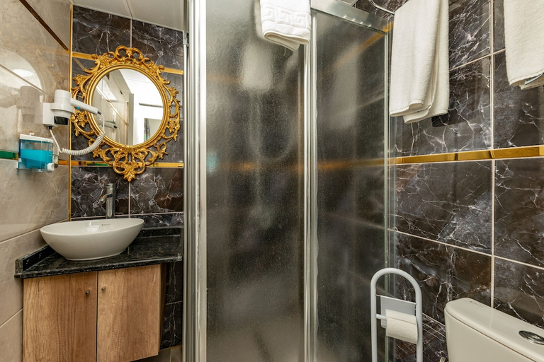 Bathroom 5, Linda Expo Palace, Antalya
