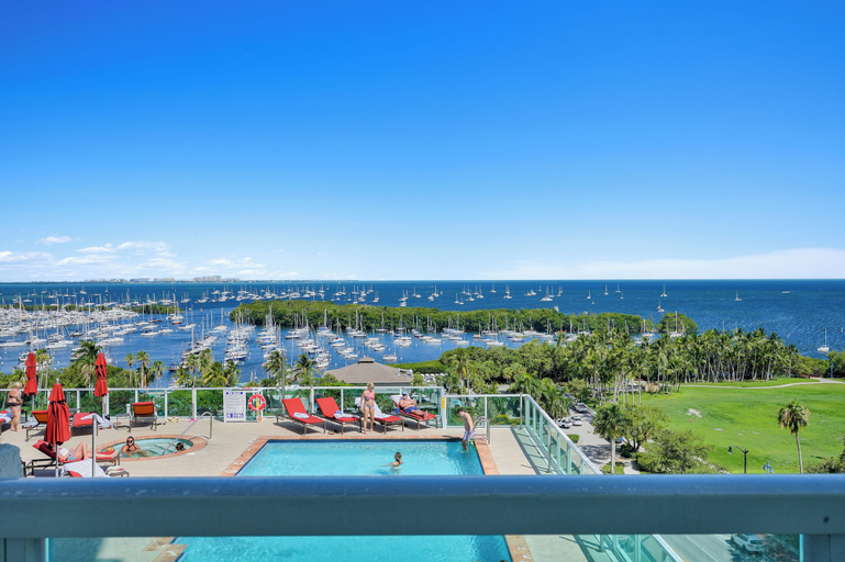 Others 1, Tropical Paradise - Spacious 3-Bedroom, Miami-Dade