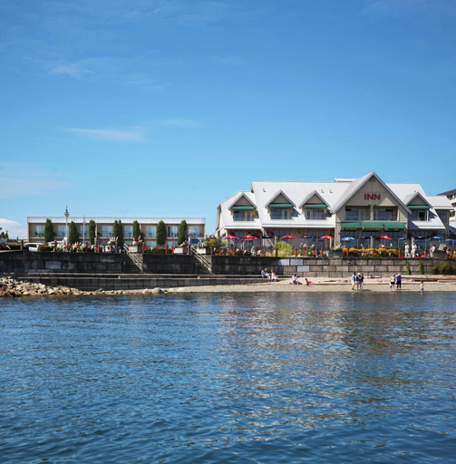 Exterior & Views 2, Sidney Waterfront Inn & Suites, Capital