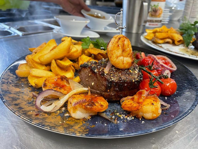 Food & Drinks 3, Riverdam Boutique Hotel, Ilm-Kreis