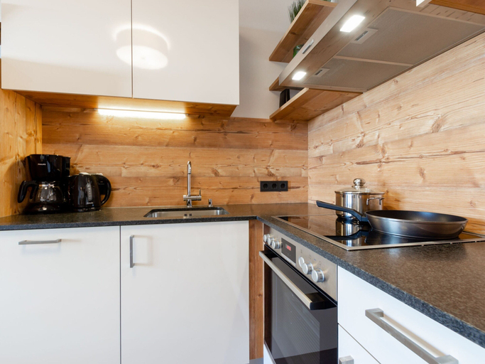 Others 3, Spacious Apartment in Piesendorf With Sauna, Zell am See