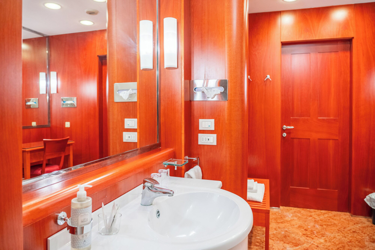 Bathroom 4, Golf Hotel Cavaglià, Biella