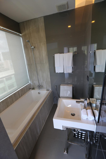 Bathroom 5