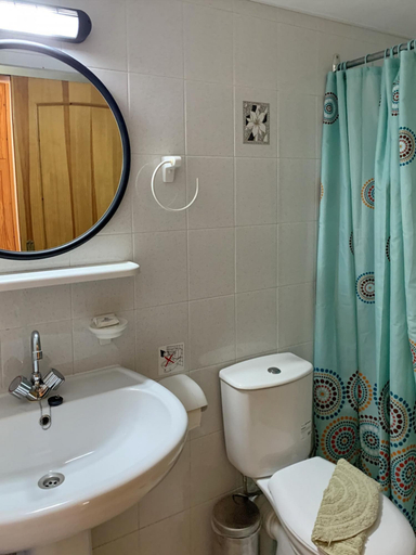 Bathroom 4, Rouladina Apt 4 in Stalos, Crete