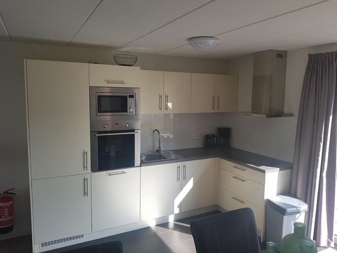 Others 5, Comfortable Chalet in the Green Kempen, Antwerpen