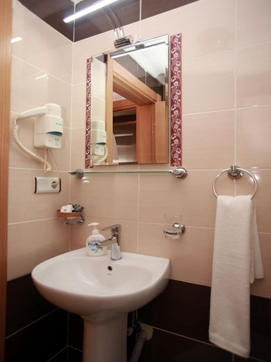 Bathroom 5, Arife Sultan Hotel, Fatih
