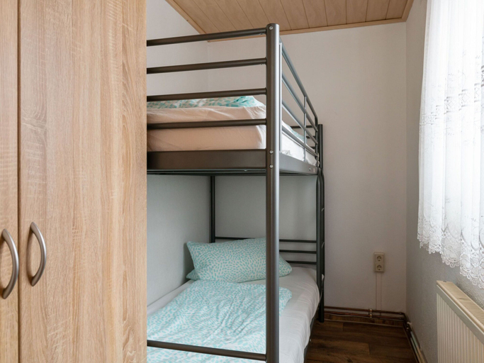 Bedroom 5, Lazise Lakeside Haven Retreat, Verona