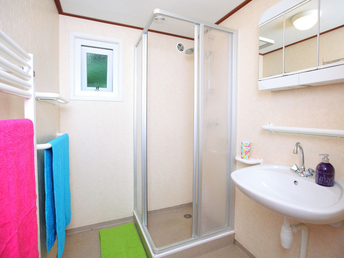Bathroom, Private Chalet in the Woods, Epe