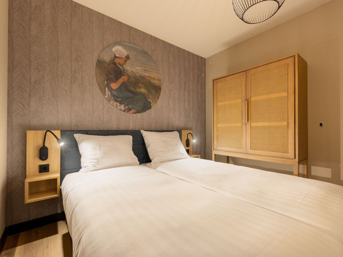 Bedroom 2, Apartment in Egmond aan Zee Near the Beach, Bergen