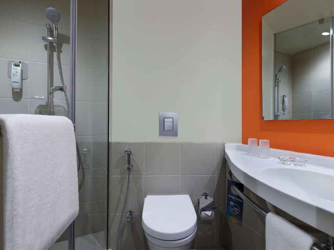 Bathroom 9