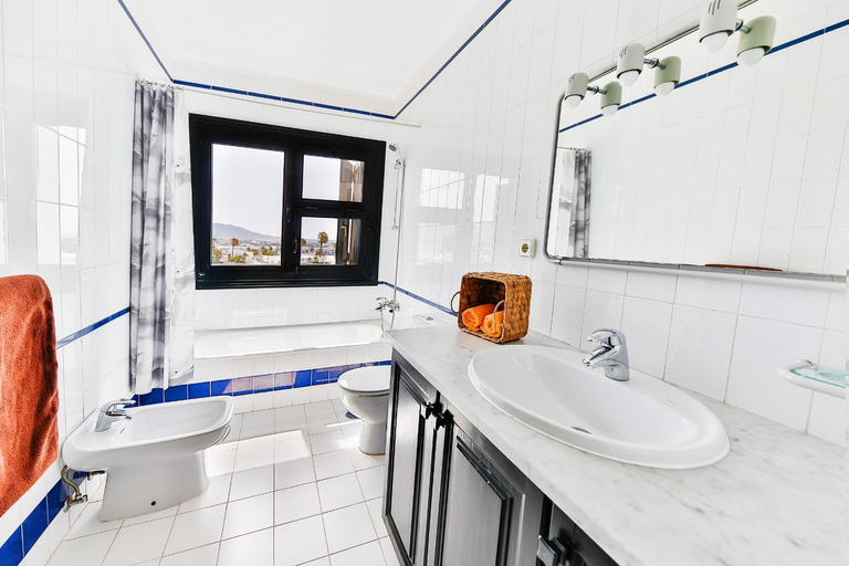 Bathroom 5, Sea Star Lanzarote, Las Palmas