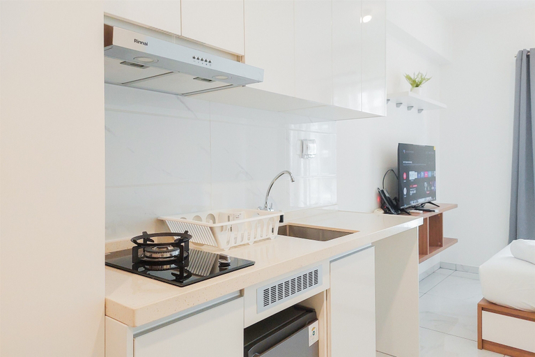 Others 4, Restful And Homey Studio At Sky House Alam Sutera Apartment, Tangerang