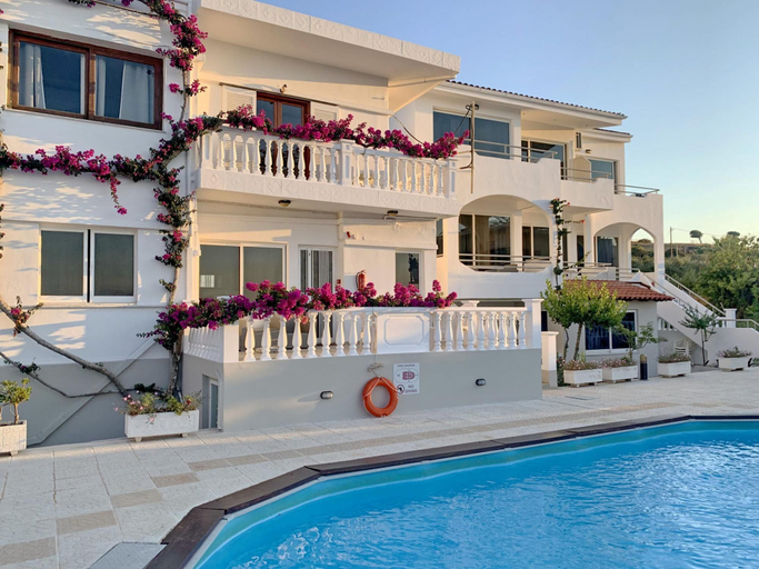 Exterior & Views, Rouladina Apt 4 in Stalos, Crete